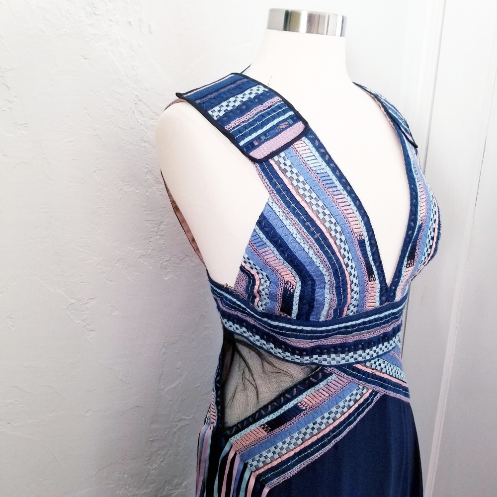 BCBGMaxAzria Elva Navy Blue Embroidered Cutout Maxi Dress Runway Size 10 - Picture 7 of 17